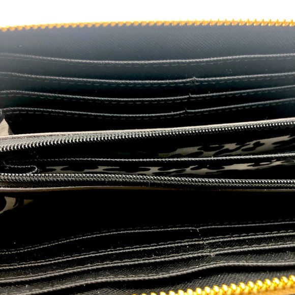Rebecca Minkoff zip around wallet - Picture 5 of 6